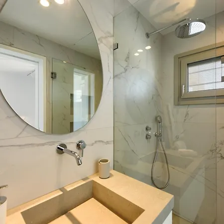 Villa Stunning New With Great Pool Area, Magnificent Panoramic Sea View - Paros Alikí