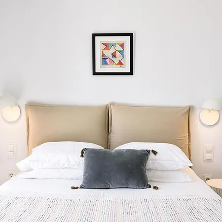 Stunning New With Great Pool Area, Magnificent Panoramic Sea View - Paros Villa Alikí