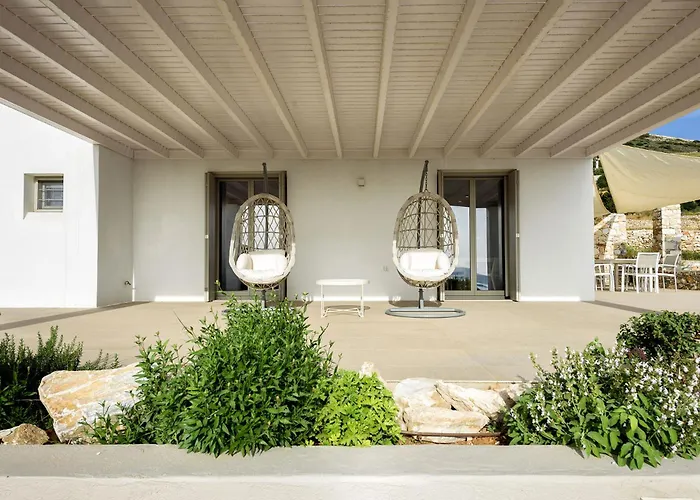 Stunning New With Great Pool Area, Magnificent Panoramic Sea View - Paros וילה Alikí