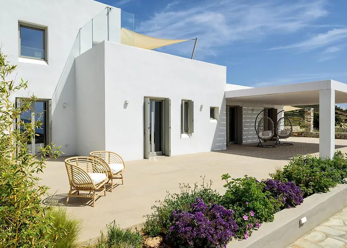 Stunning New With Great Pool Area, Magnificent Panoramic Sea View - Paros Villa Alikí